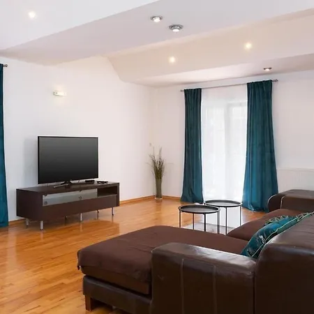 Charmante Ferienwohnung In Mit Grill, Terrasse Und Garten Appartement *