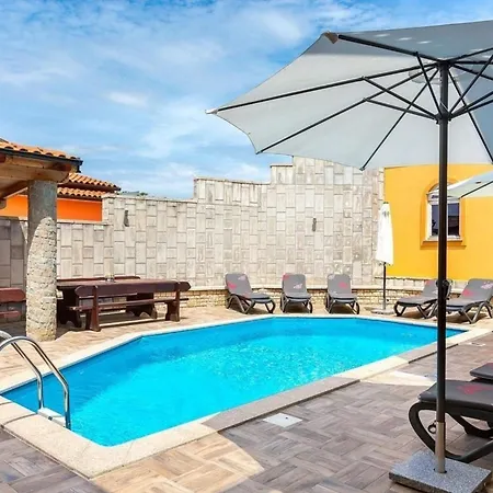Appartement Charmante Ferienwohnung In Mit Grill, Terrasse Und Garten *